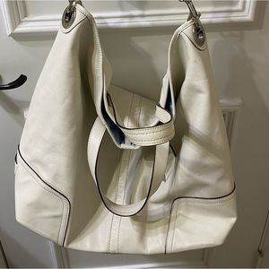 COACH white leather bag-soft leather